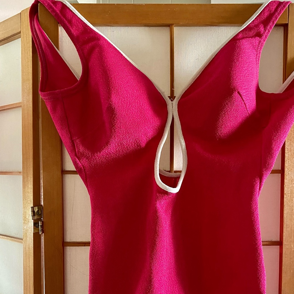 Vintage 1950s/1960s Hot Pink Bathing Suit